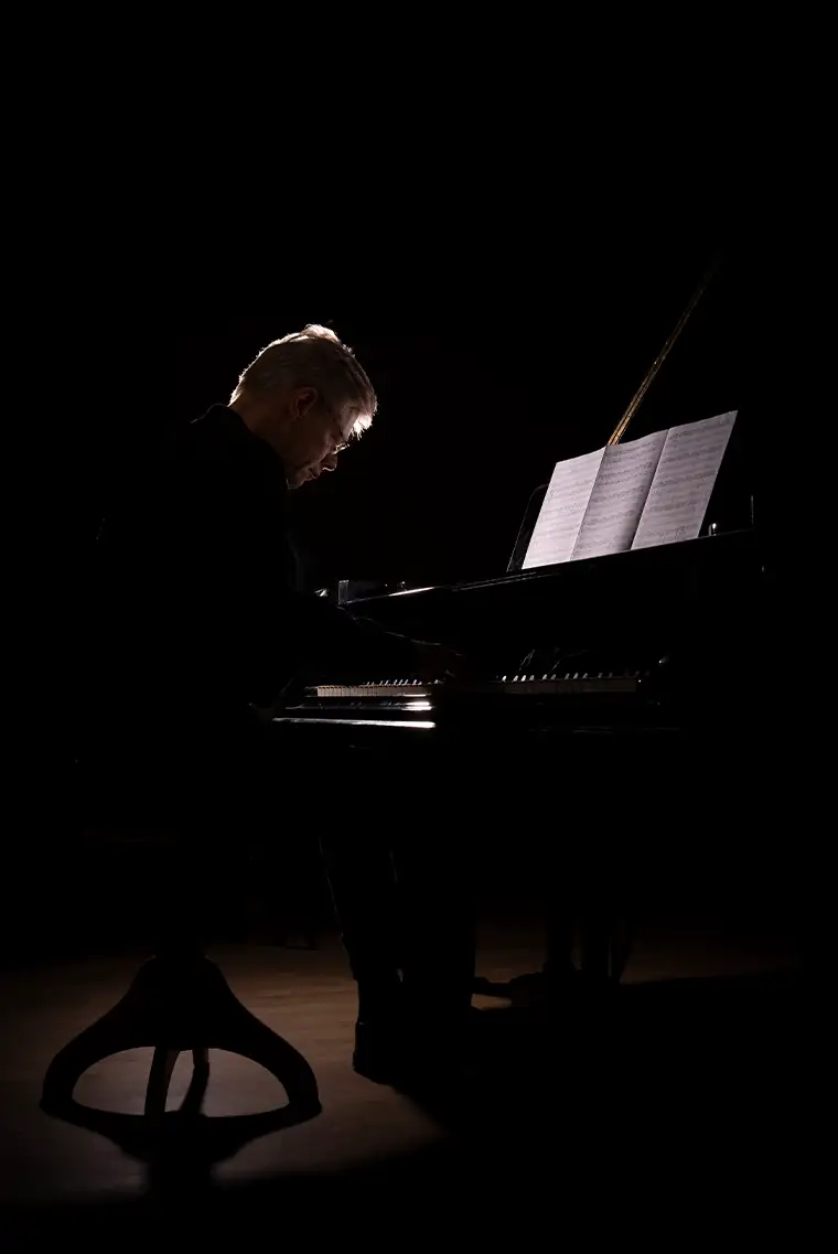 Peter Wessel, Komponist am Flügel